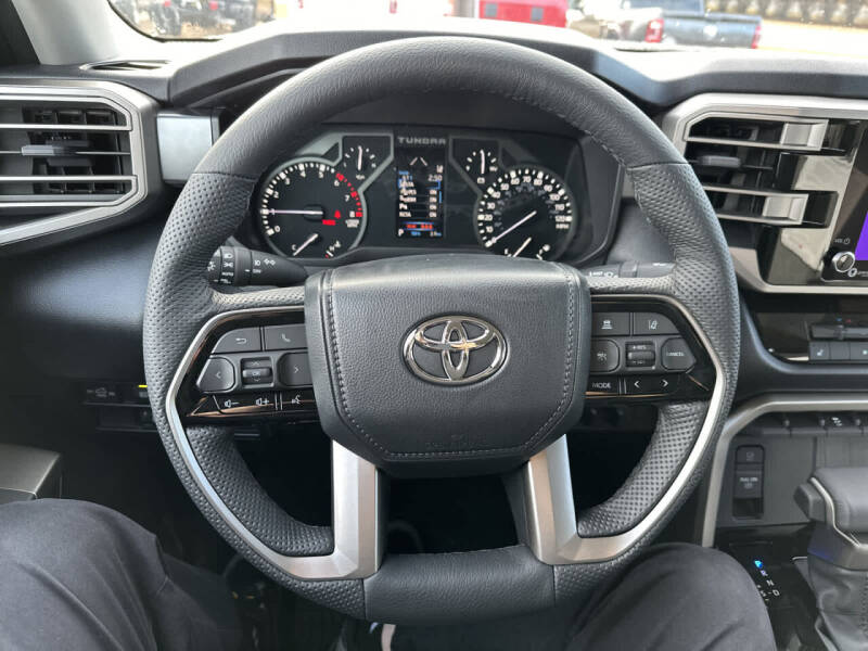 2024 Toyota Tundra SR5