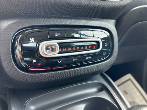 2017 Smart fortwo pure