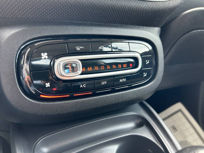 2017 Smart fortwo pure