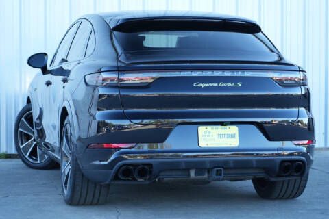 2021 Porsche Cayenne Turbo S E-Hybrid Coupe