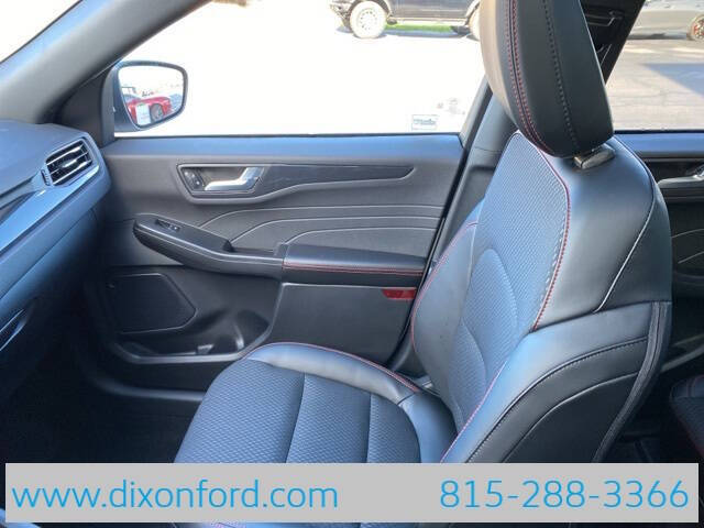 2025 Ford Escape ST-Line Select