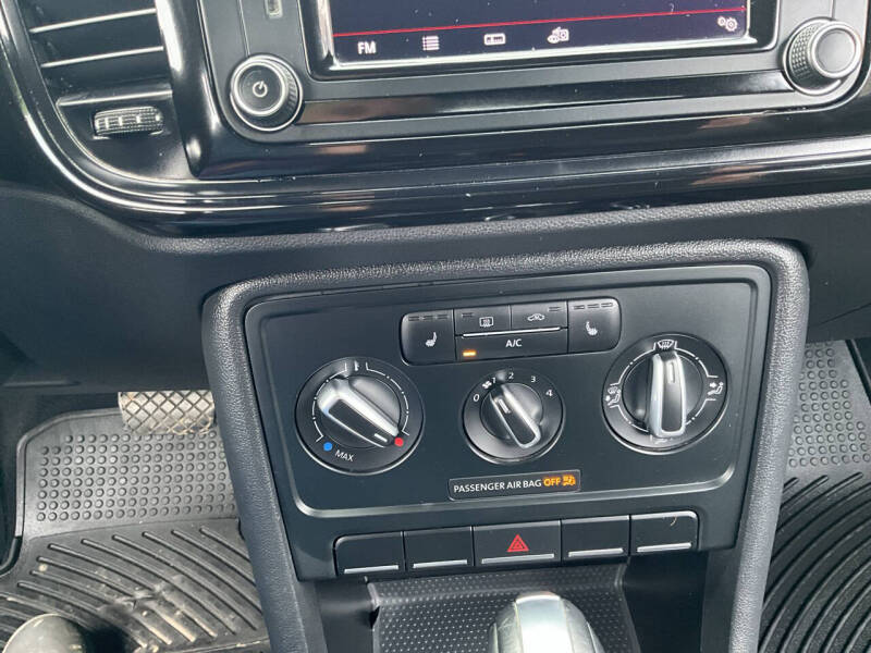 2018 Volkswagen Beetle 2.0T S