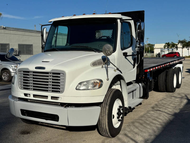 2017 Freightliner M2 106