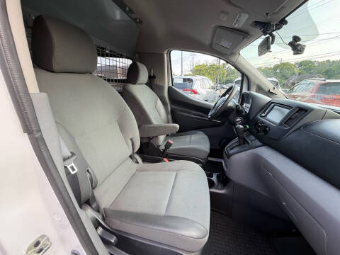 2020 Nissan NV200 SV