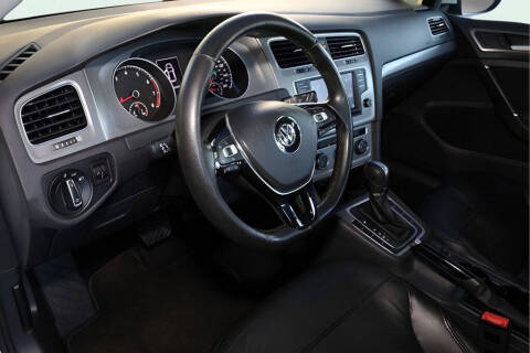 2017 Volkswagen Golf