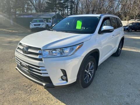 2017 Toyota Highlander for sale at Northwoods Auto & Truck Sales in Machesney Park IL