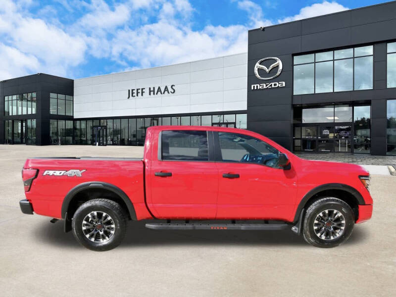 2024 Nissan Titan