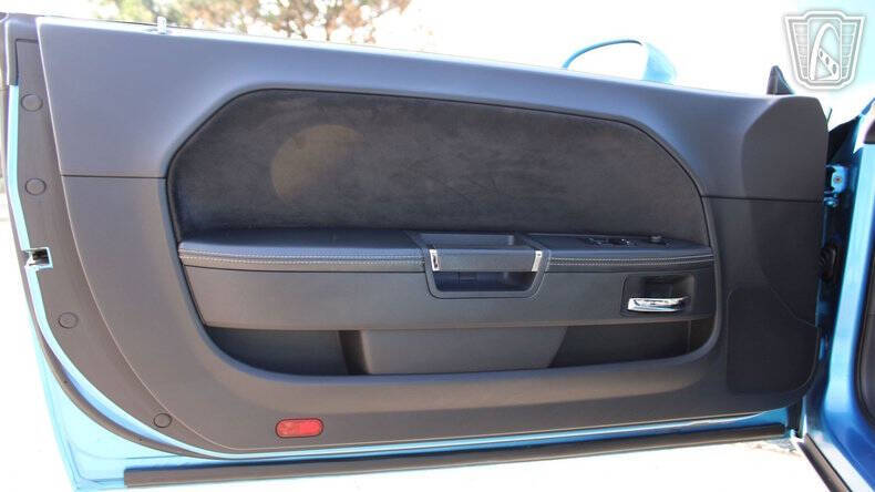 2010 Dodge Challenger SRT8