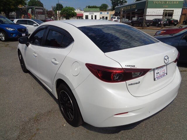 2018 Mazda MAZDA3 Sport