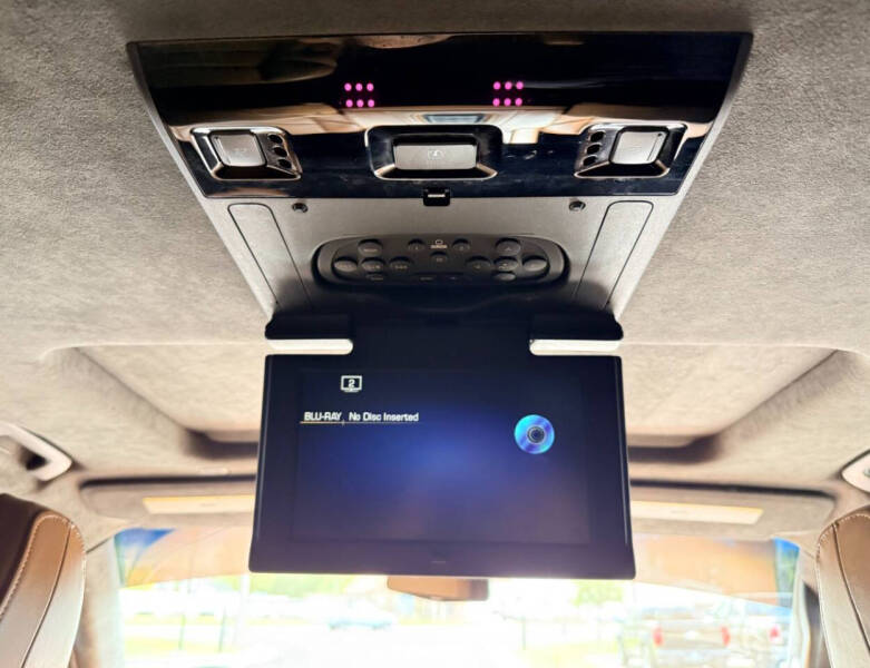 2017 Cadillac Escalade Platinum