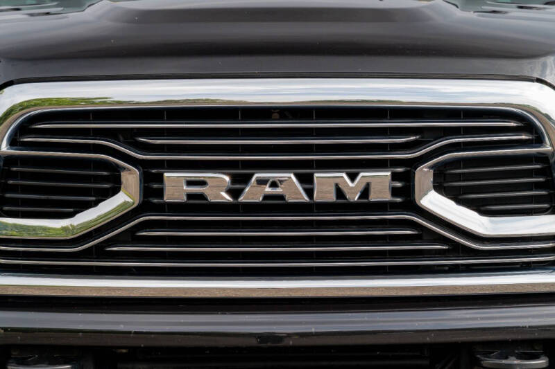 2018 RAM 3500 Laramie Limited