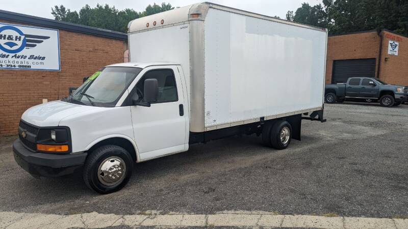 2007 Chevrolet Express Cutaway for sale at H & H Enterprise Auto Sales Inc in Charlotte NC