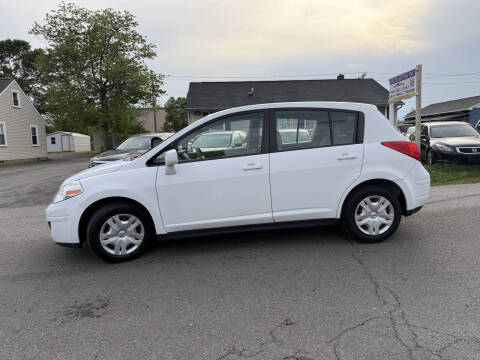 2011 Nissan Versa 1.8 SL