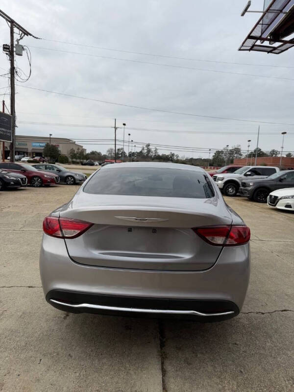 2015 Chrysler 200 Limited