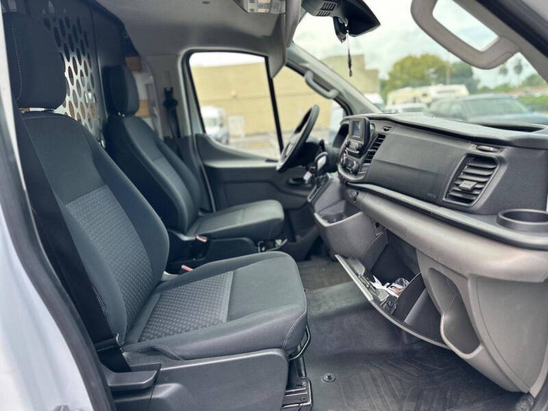 2025 Ford Transit