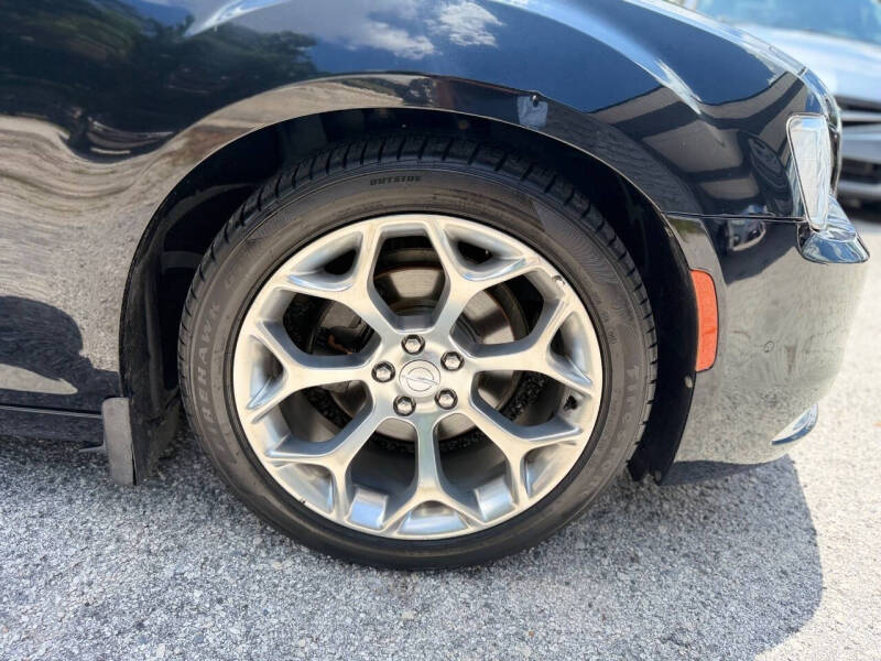 2017 Chrysler 300 C Platinum