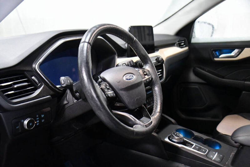 2021 Ford Escape Titanium