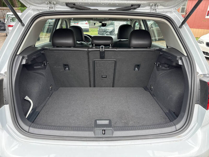 2020 Volkswagen Golf TSI