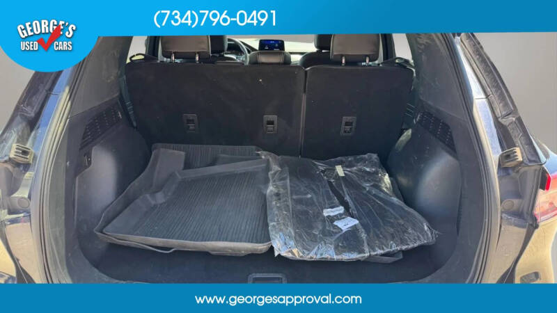 2021 Ford Escape SEL