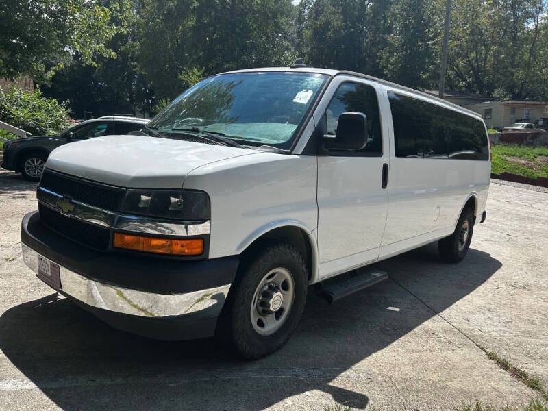 2017 Chevrolet Express LT 3500
