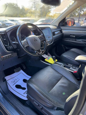 2019 Mitsubishi Outlander SE