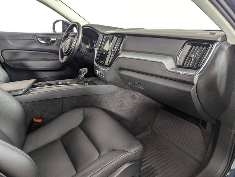 2019 Volvo XC60 T6 Momentum