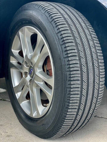 2015 Volvo XC60 T5 Drive-E Premier