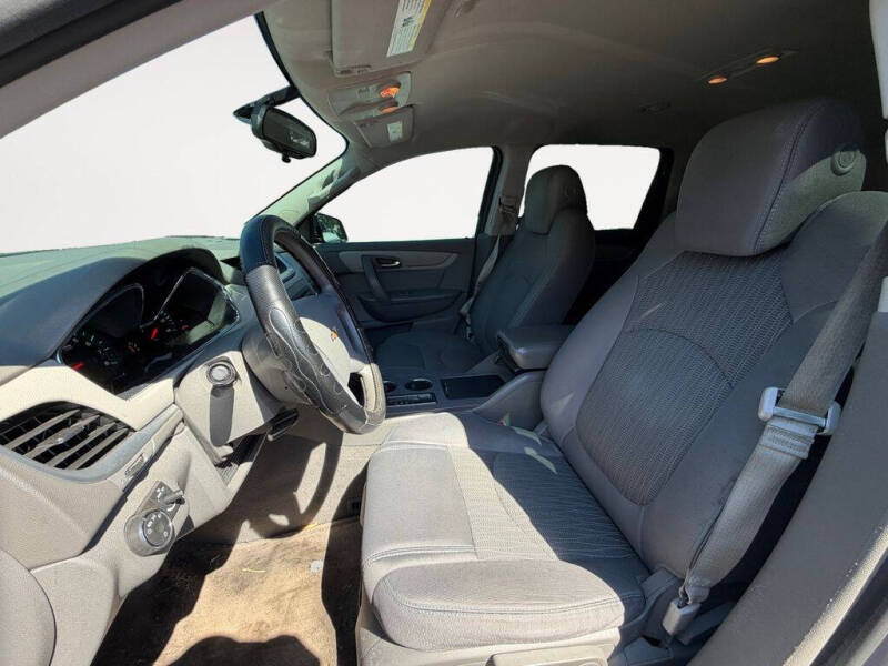 2017 Chevrolet Traverse LS