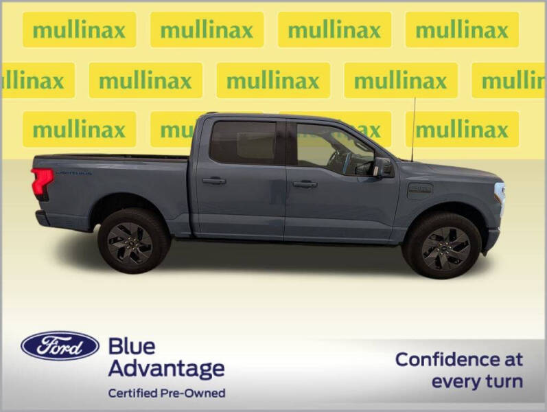 2023 Ford F-150 Lightning Lariat