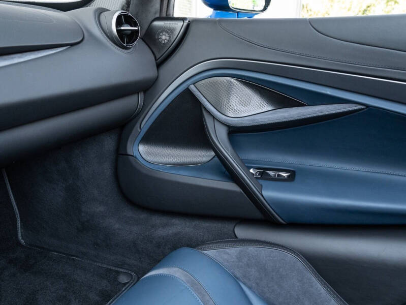 2024 McLaren 750S Spider