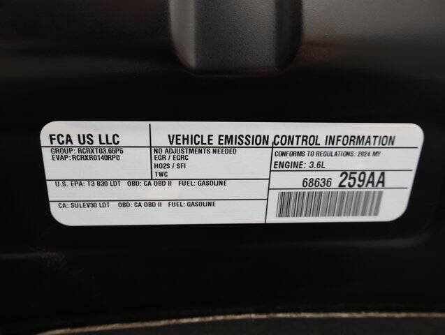2024 Chrysler Pacifica Touring L