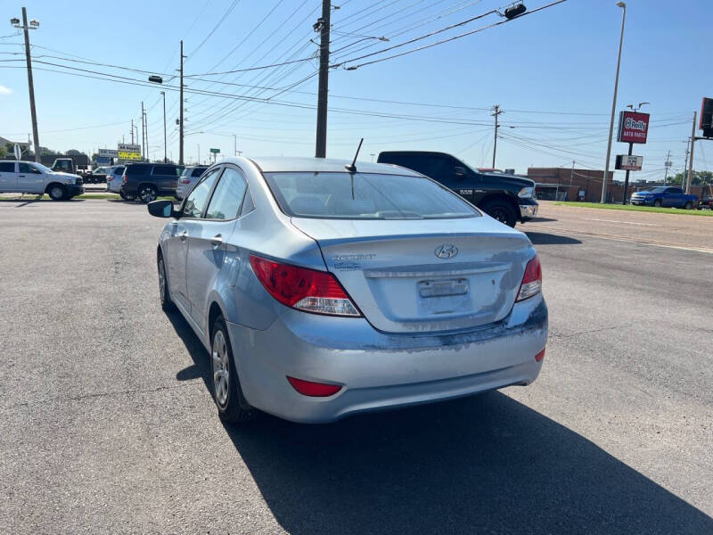 2013 Hyundai Accent GLS