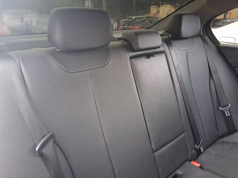 2015 BMW 3 Series 320i xDrive