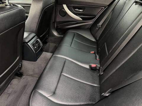 2017 BMW 3 Series 320i