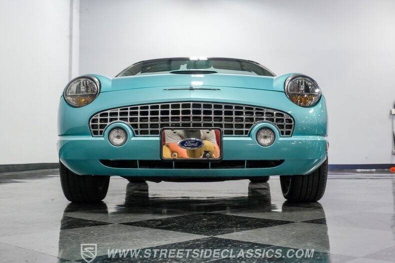 2002 Ford Thunderbird Deluxe