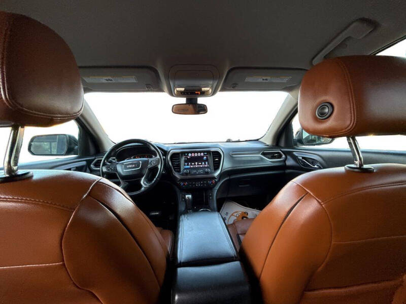 2017 GMC Acadia SLT-1