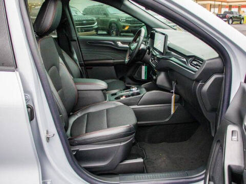 2025 Ford Escape Hybrid ST-Line