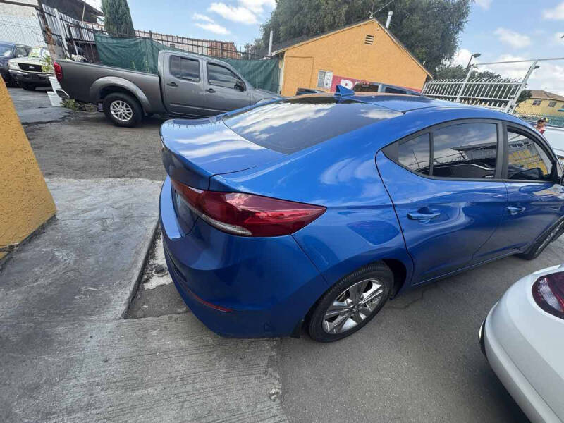 2018 Hyundai Elantra