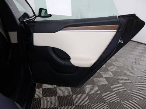 2022 Tesla Model S