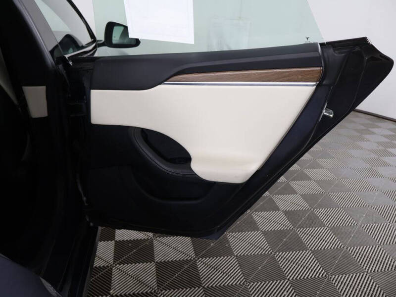 2022 Tesla Model S