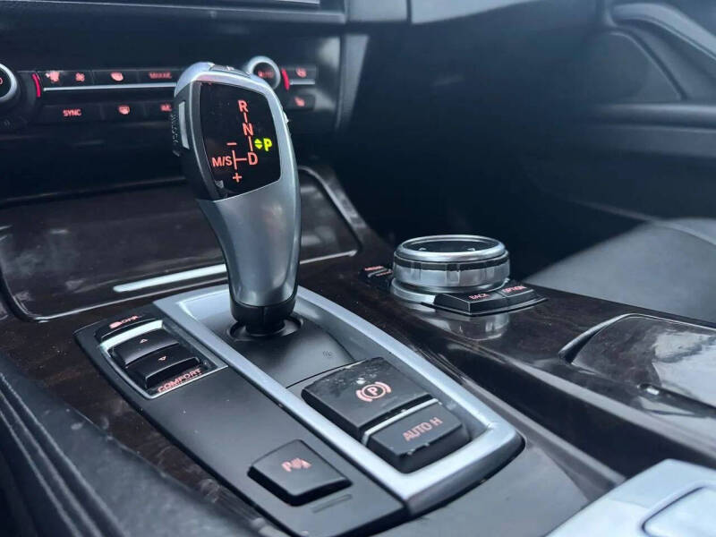 2014 BMW 5 Series 528i