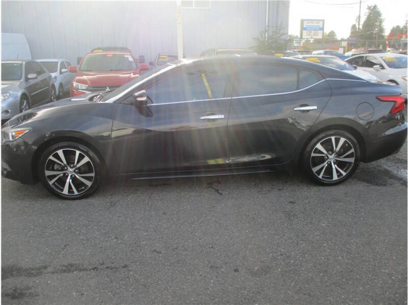 2017 Nissan Maxima Platinum