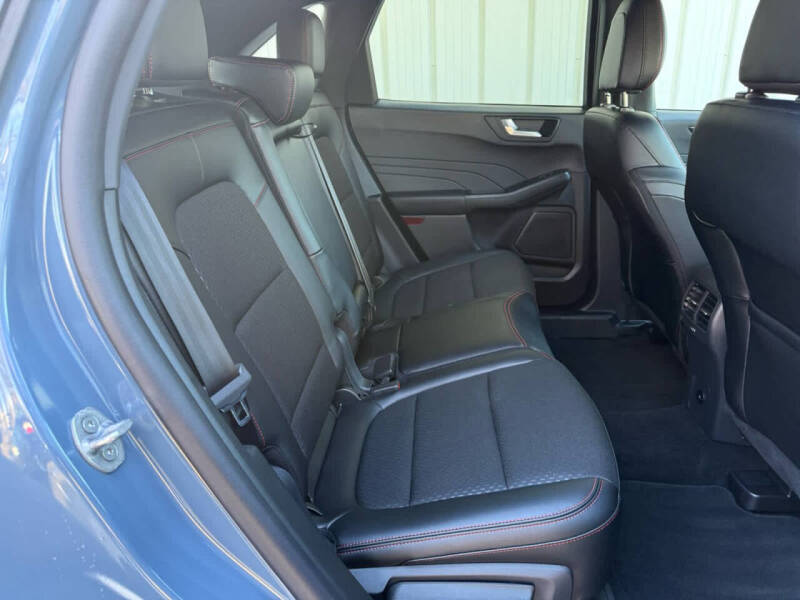 2025 Ford Escape Hybrid ST-Line