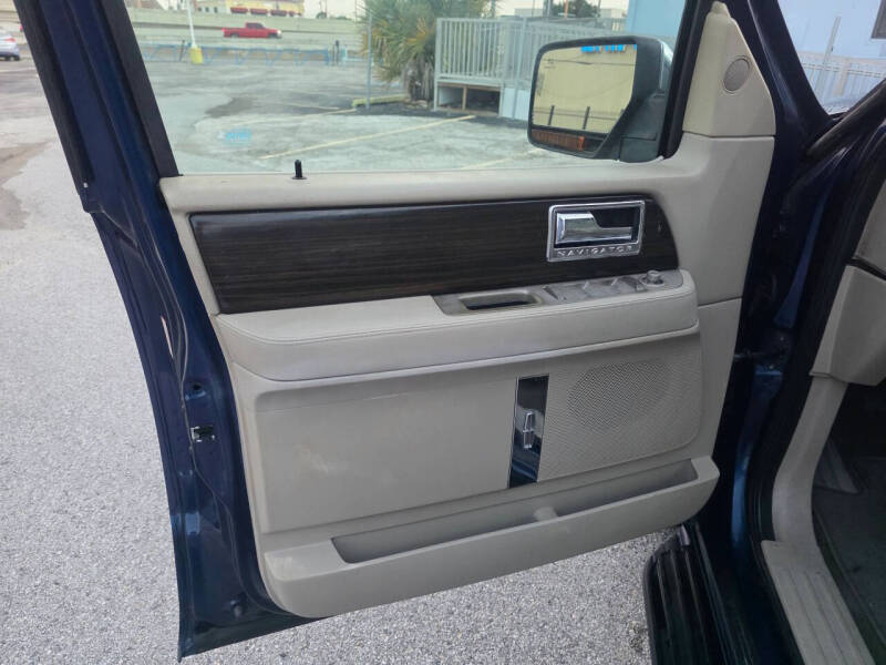 2008 Lincoln Navigator