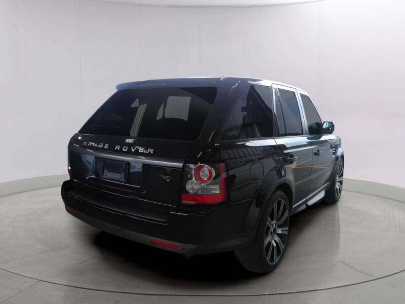 2012 Land Rover Range Rover Sport HSE photo 2