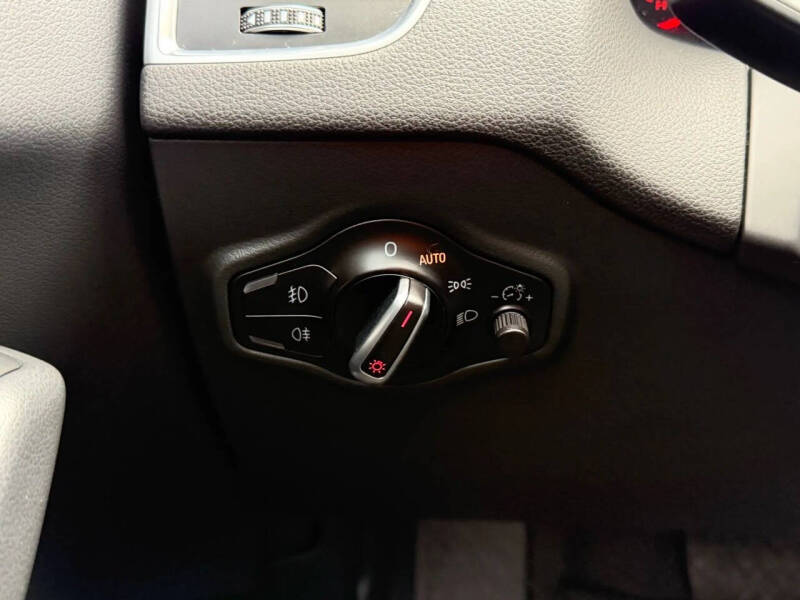 2016 Audi Q5 2.0T quattro Premium Plus