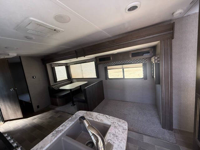 2019 Keystone RV coleman light
