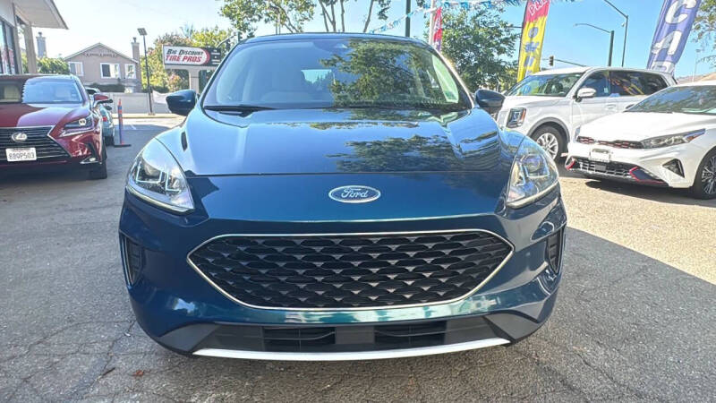 2020 Ford Escape SE