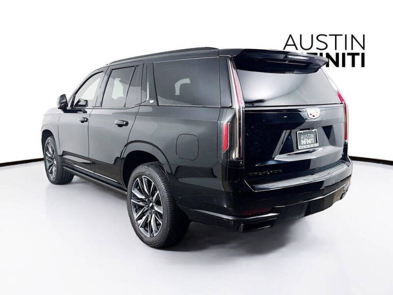 2022 Cadillac Escalade Sport