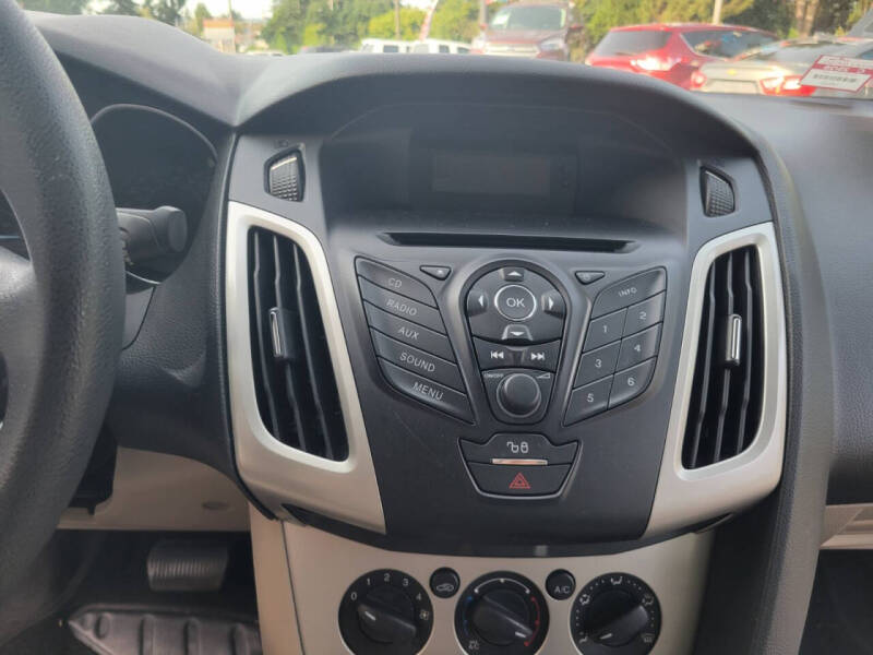 2012 Ford Focus SE